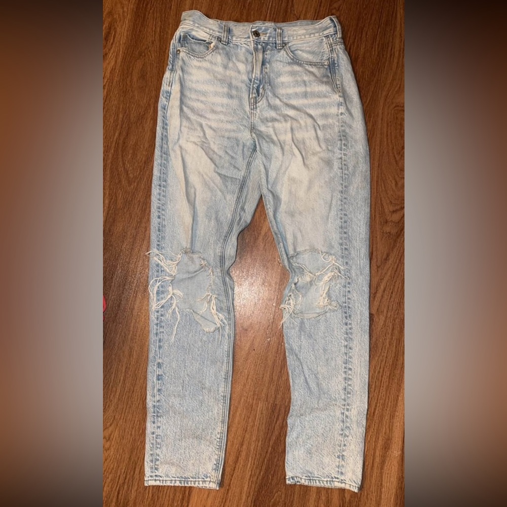 American Eagle size 4 straight jeans